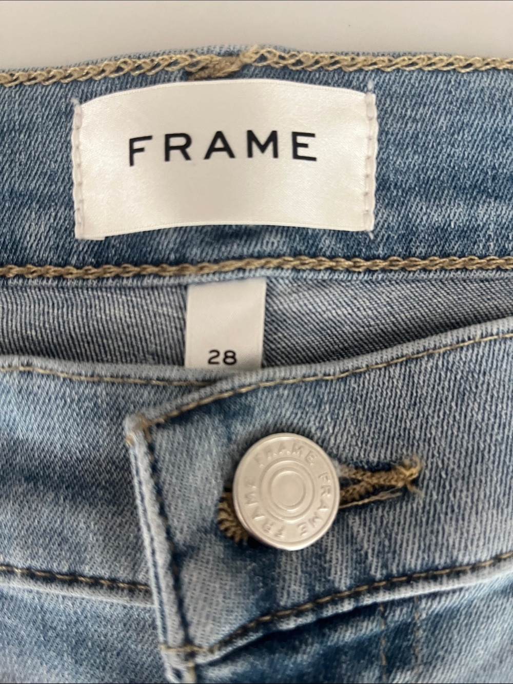 Frame Denim Le High Straight Crop Raw Cascade Hem Jeans in Light Wash 28 - Picture 2 of 14